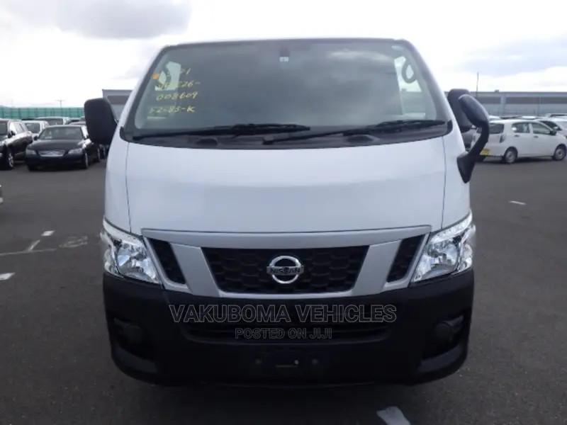 Nissan Carvan Van