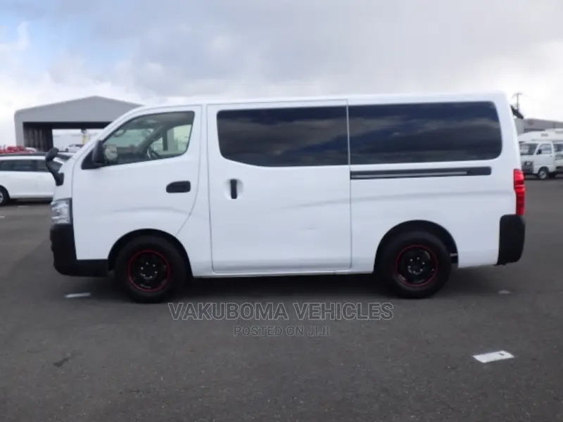 Nissan Carvan Van