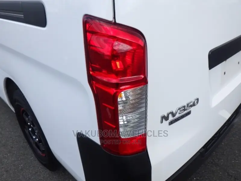 Nissan Carvan Van