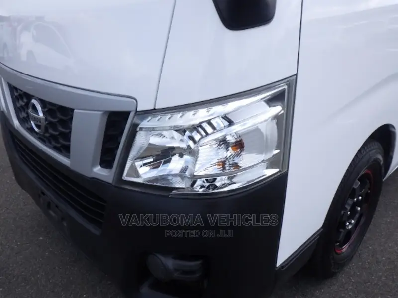 Nissan Carvan Van