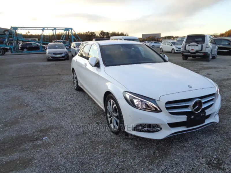 Mercedes-Benz C-Class 2015 Pearl