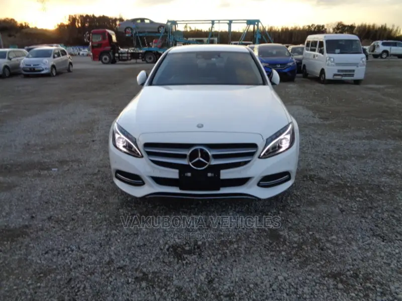 Mercedes-Benz C-Class 2015 Pearl