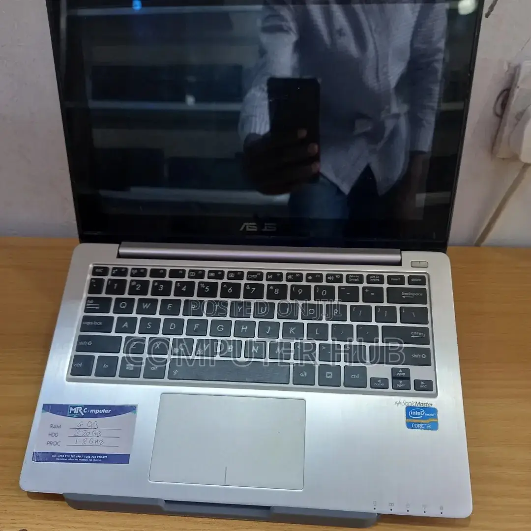 Laptop Asus Q502 4GB Intel Core I3 HDD 500GB