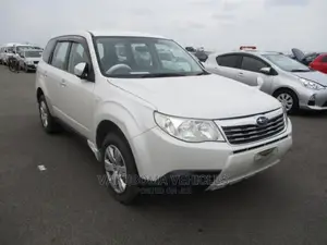 Subaru Forester 2011 Pearl