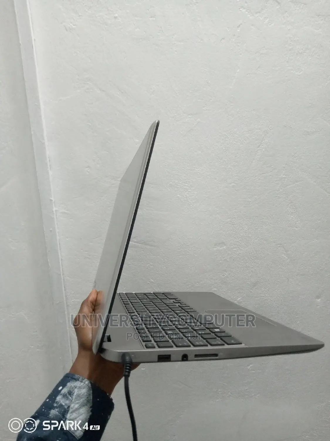 Laptop Toshiba Satellite U840 4GB Intel Core I5 HDD 1T
