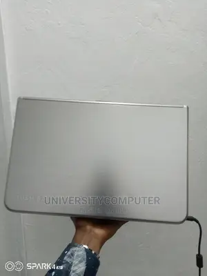 Laptop Toshiba Satellite U840 4GB Intel Core I5 HDD 1T