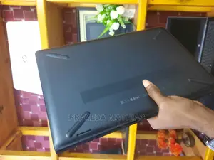 Laptop HP Pavilion 15 8GB Intel Core i5 HDD 1T