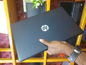 Laptop HP Pavilion 15 8GB Intel Core i5 HDD 1T