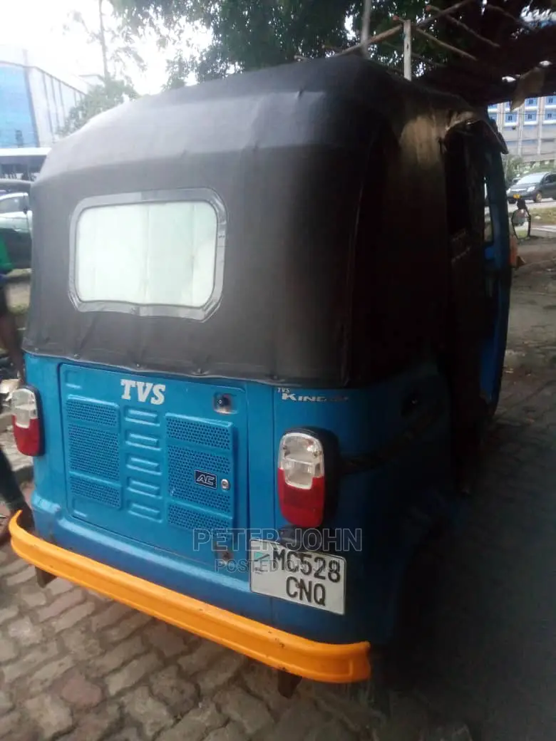 TVS Apache 180 RTR 2021 Blue