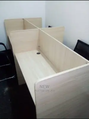 Work Station Table