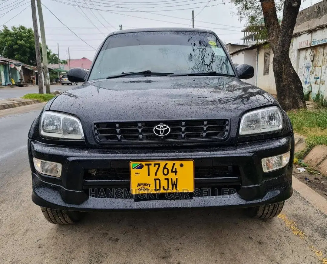Toyota RAV4 1999 Black