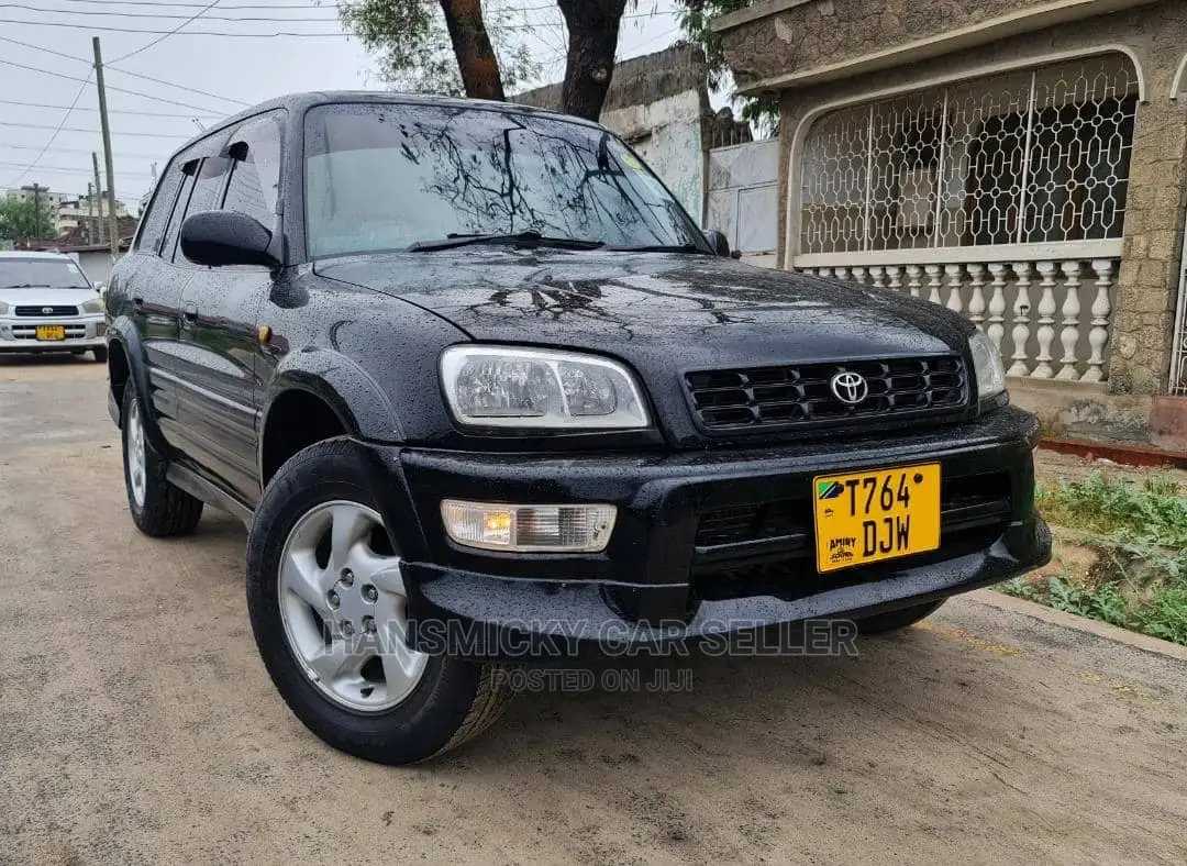 Toyota RAV4 1999 Black