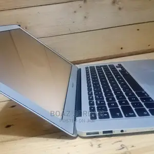 New Laptop Apple MacBook Air 2012 4GB Intel Core I5 SSD 128GB