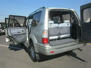Toyota Land Cruiser Prado 2000 Silver