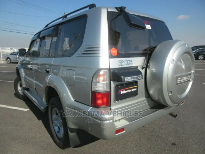 Toyota Land Cruiser Prado 2000 Silver