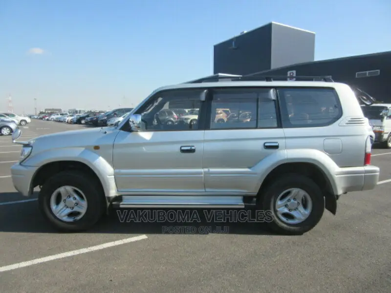 Toyota Land Cruiser Prado 2000 Silver