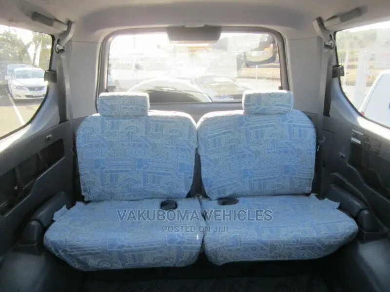 Toyota Land Cruiser Prado 2000 Silver