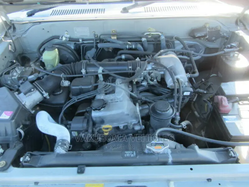 Toyota Land Cruiser Prado 2000 Silver