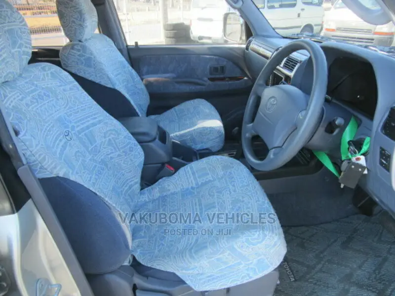 Toyota Land Cruiser Prado 2000 Silver
