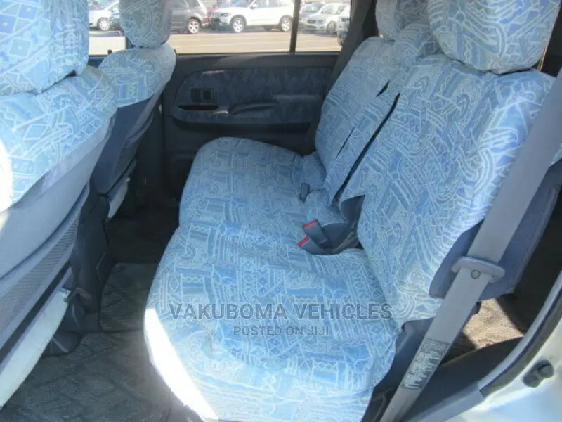 Toyota Land Cruiser Prado 2000 Silver