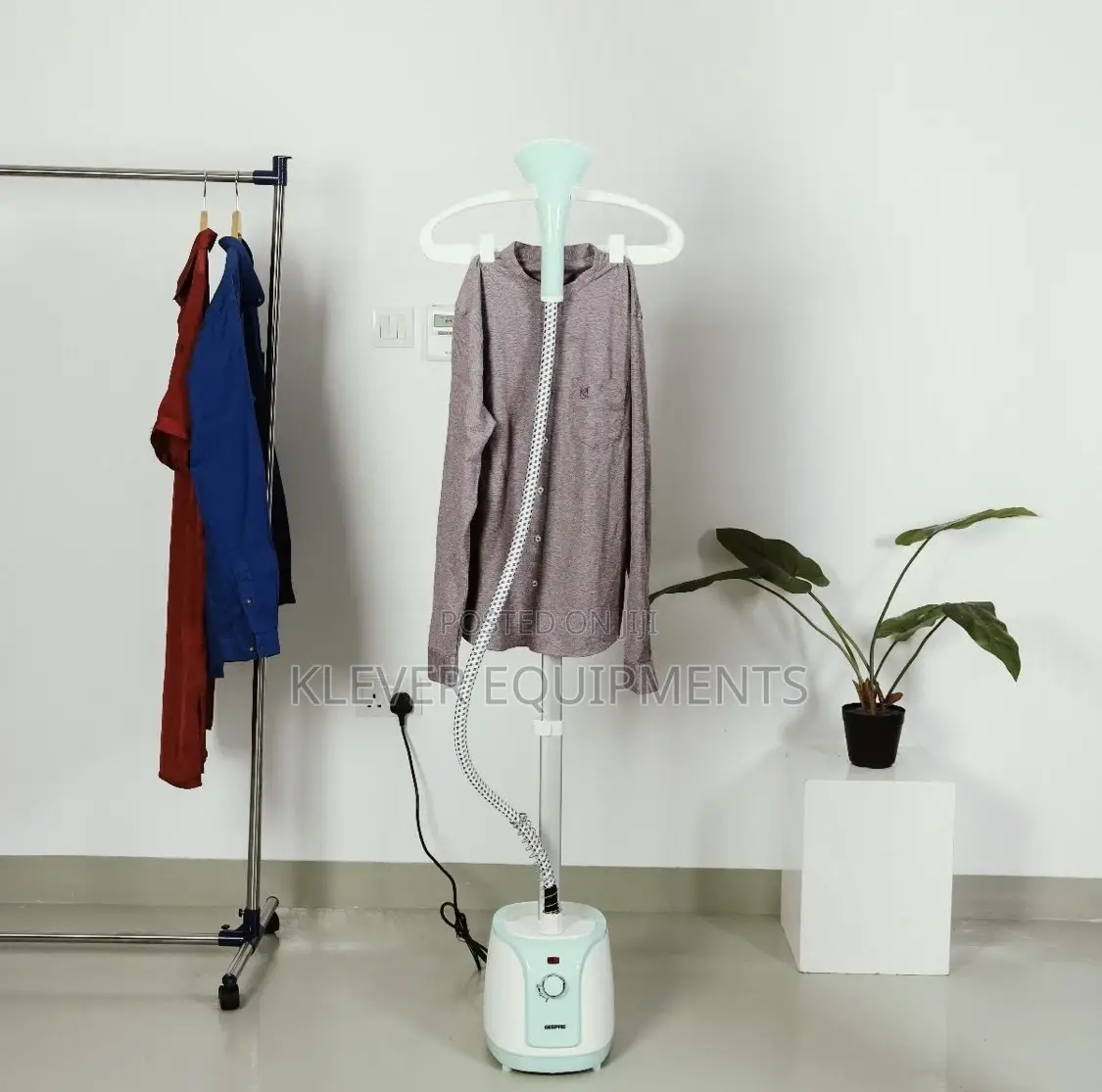 Geepas Garment Steamer