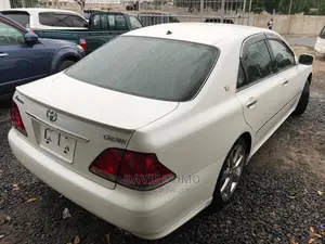 Toyota Crown 2004 White