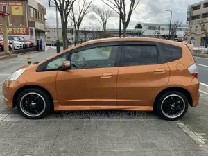 Honda Fit 2010 Orange