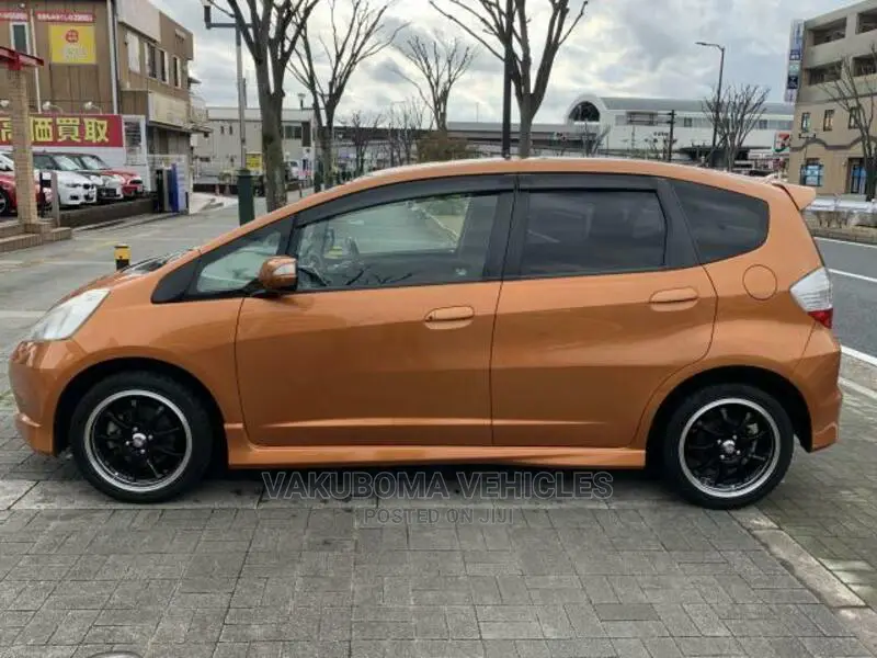 Honda Fit 2010 Orange