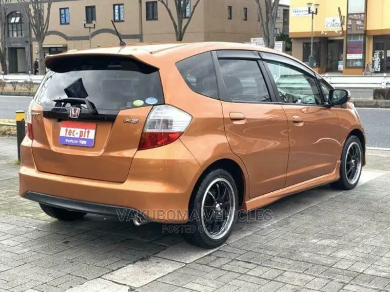 Honda Fit 2010 Orange