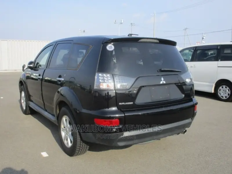 Mitsubishi Outlander 2011 Black