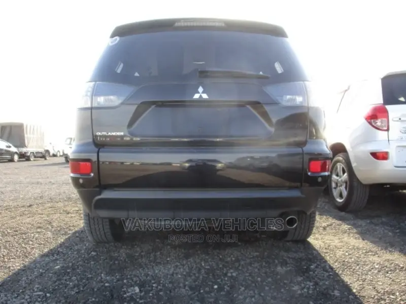 Mitsubishi Outlander 2011 Black