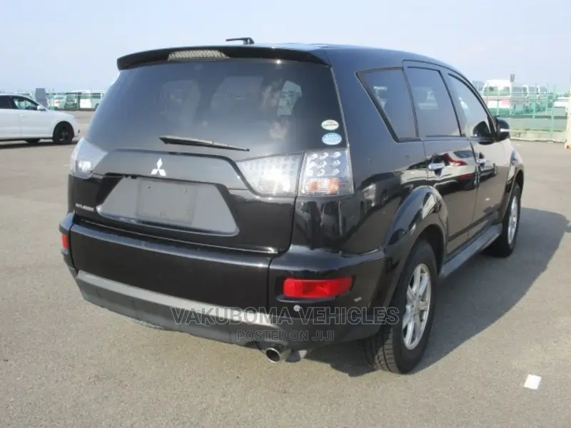 Mitsubishi Outlander 2011 Black