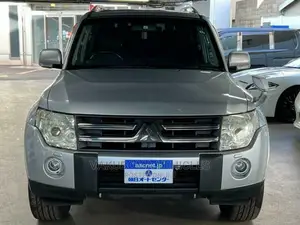 Mitsubishi Pajero 2007 Silver