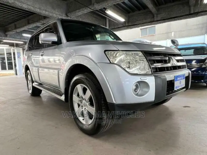 Mitsubishi Pajero 2007 Silver