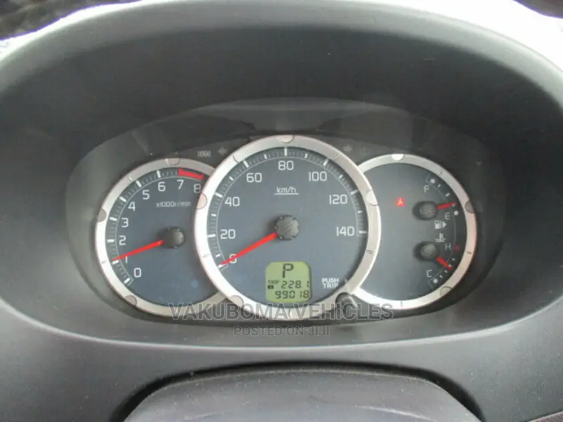 Mitsubishi Pajero 2010 Silver