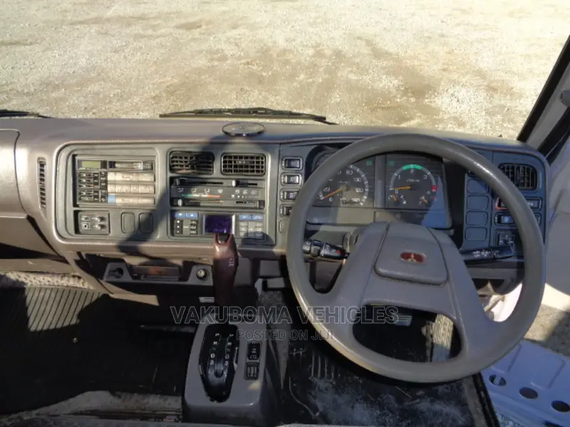 Mitsubishi Fuso Rosa 1996
