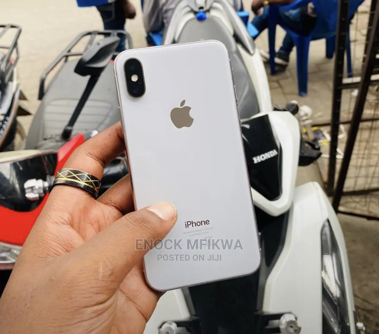 Apple iPhone X 64 GB White