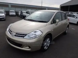 Nissan Tiida 2009 Gold