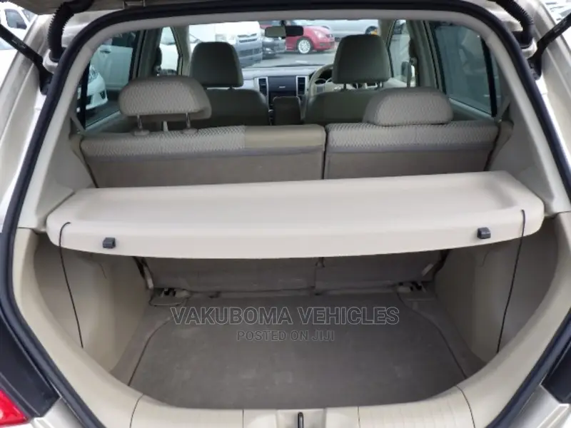 Nissan Tiida 2009 Gold