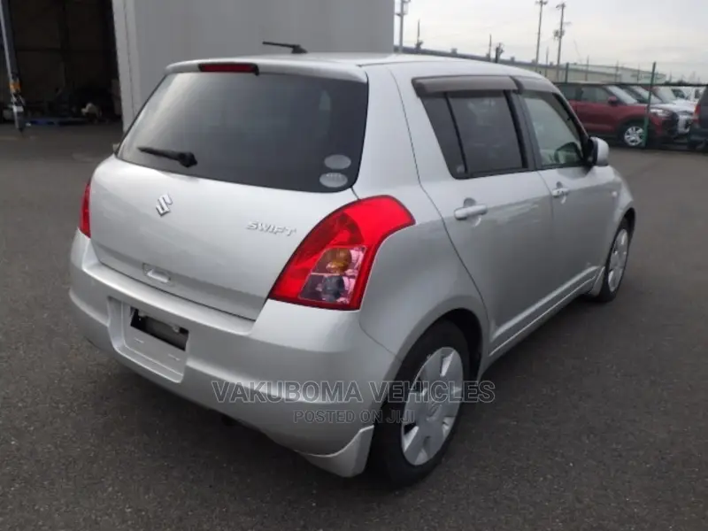 Suzuki Swift 2009 Silver