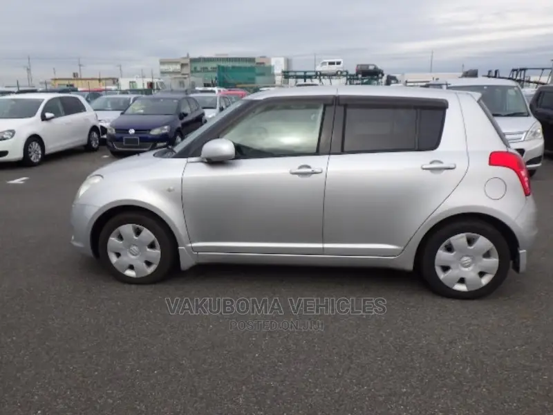 Suzuki Swift 2009 Silver