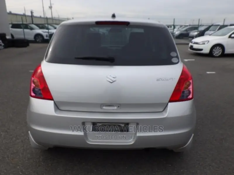 Suzuki Swift 2009 Silver