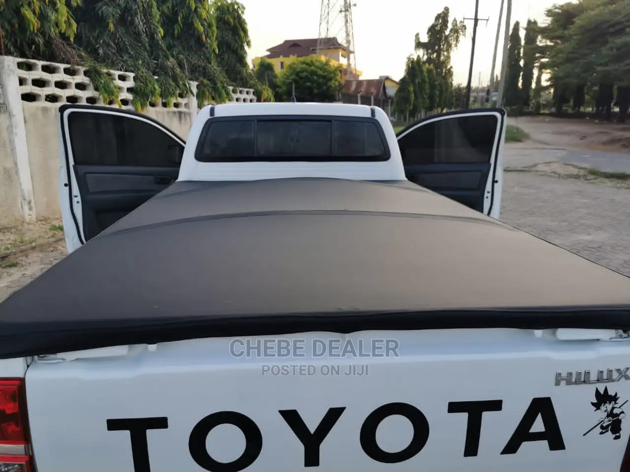 Toyota Hilux 2013 White