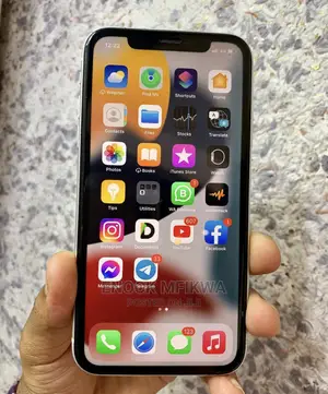 Apple iPhone XR 64 GB White