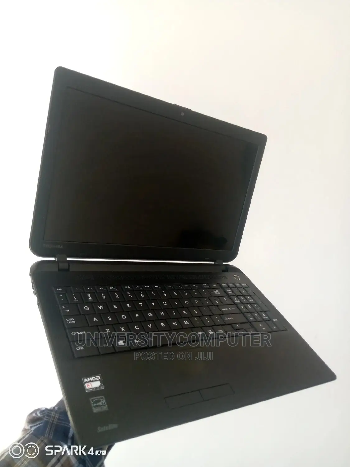 Laptop Toshiba Satellite C50 4GB AMD A4 HDD 500GB