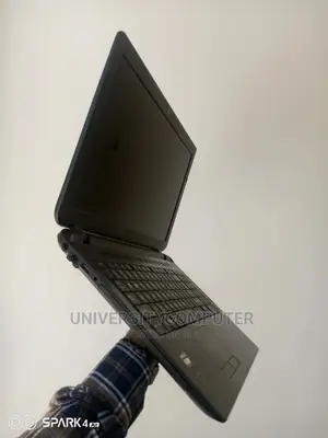 Laptop Toshiba Satellite C50 4GB AMD A4 HDD 500GB