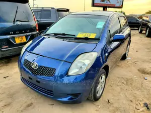 Photo - Toyota Vitz 2007 Blue