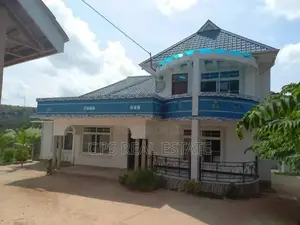 5bdrm House in Mansa Mussa., Kinondoni for Sale