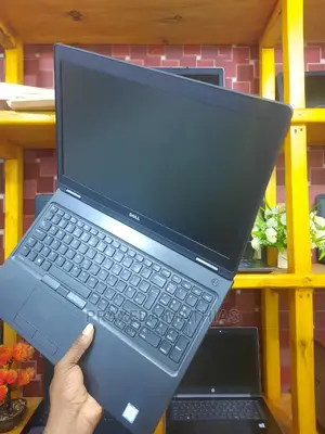 Laptop Dell Latitude 15 5580 8GB Intel Core I7 HDD 500GB
