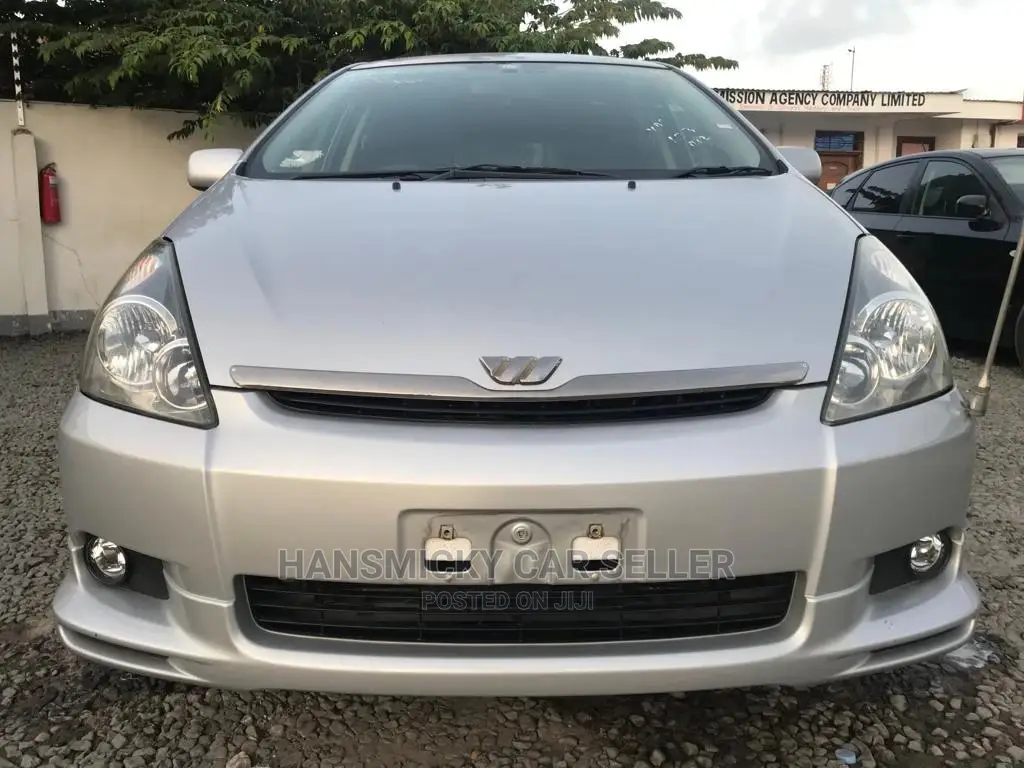 Toyota Wish 2006 Silver